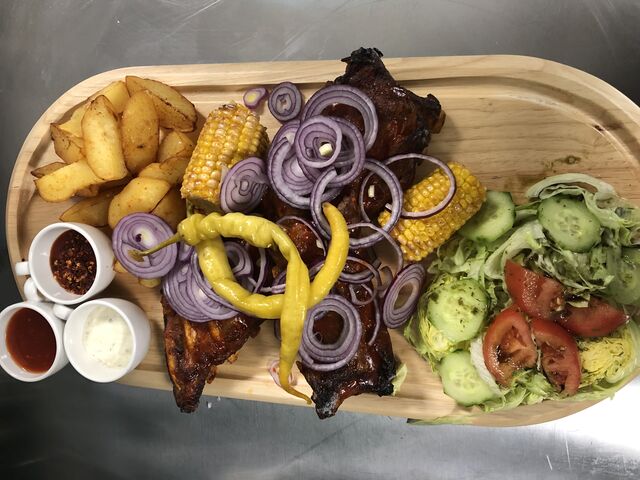 Hausgemachte BBQ-Sparibs