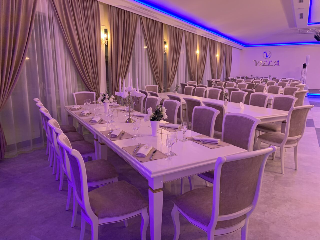 Unser Innenbereich auch gut geeignet für Familienfeiern oder Firmenevents