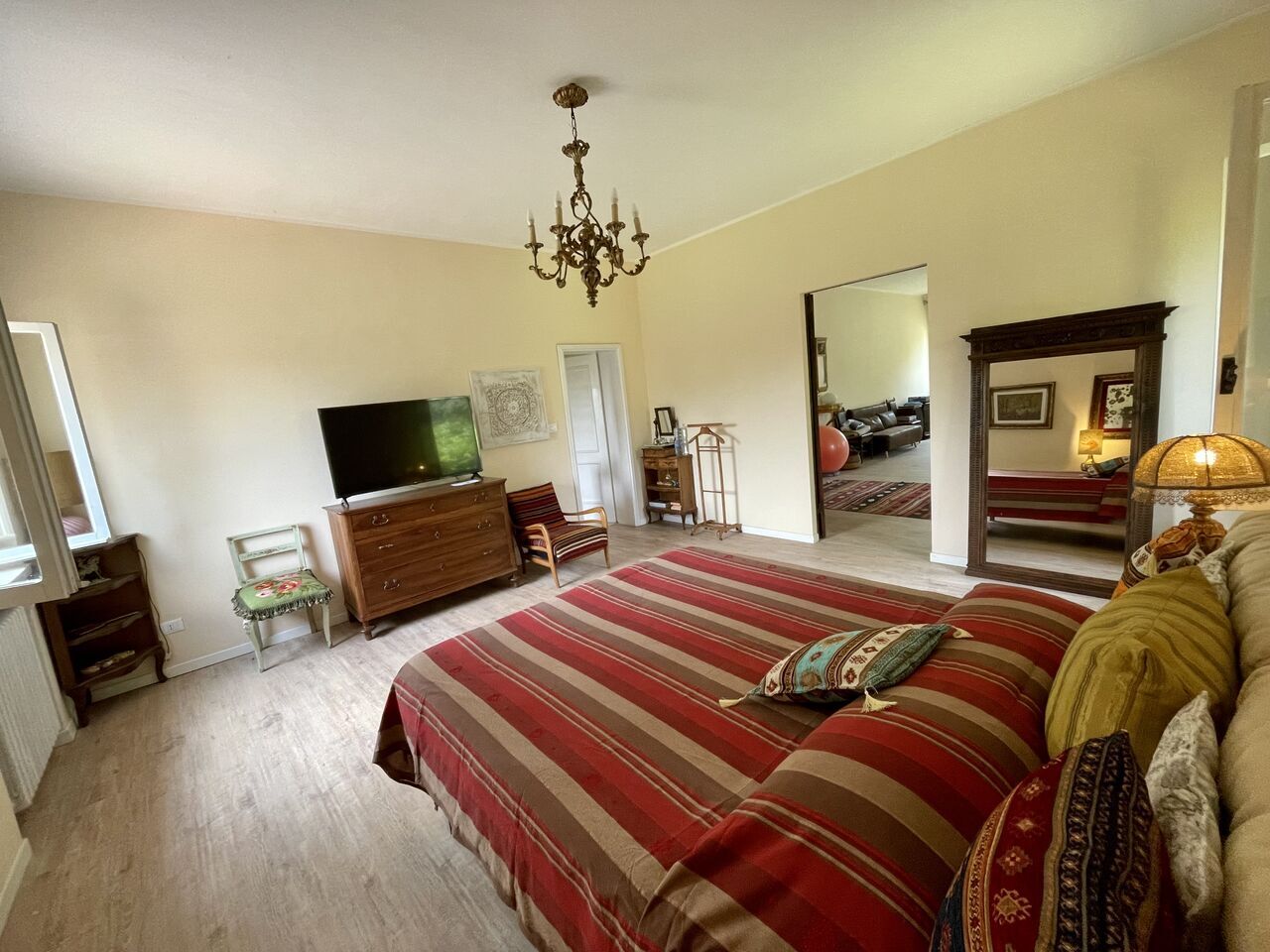 Suite + scorcio bagno e salone