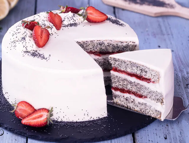 STRAWBERRY POPPY CAKE
