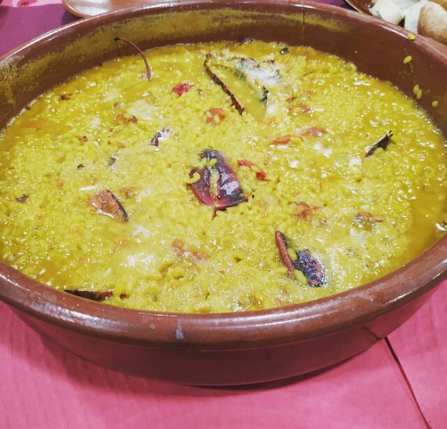 Arroz con bogavante. (Disfrútalo en compañía y un vino blanco por 30€,ideal para 2 personas. 