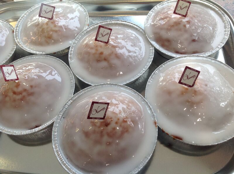 GÂTEAUX NANTAIS : quatre-quarts moelleux à la poudre d'amandes imbibé d'un punch au rhum.