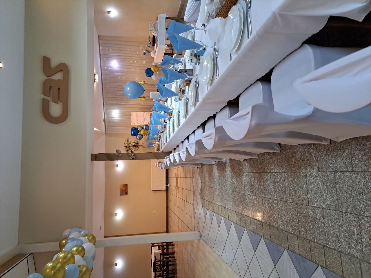 Dio uređene sale za svečanu prigodu krštenje