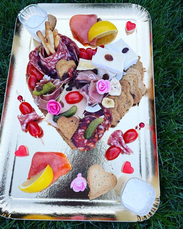 Box dinatoire pour 2 sur son biscuit salé
30euros
