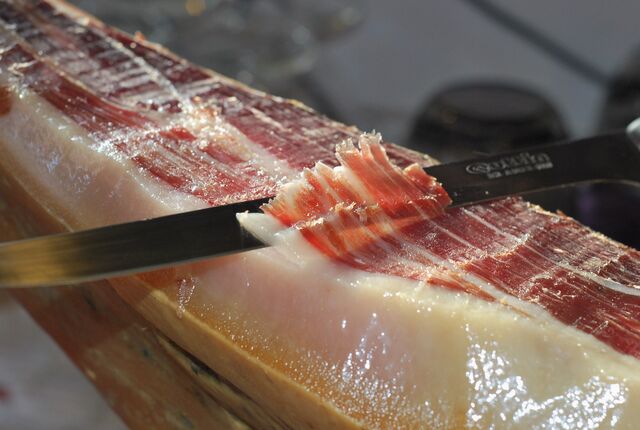 Jamón tagliato a mano
