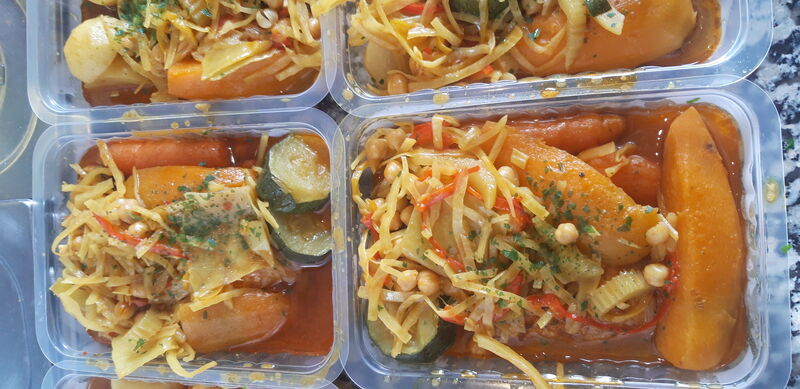 Couscous version à emporter +
Barquette semoule individuelle.