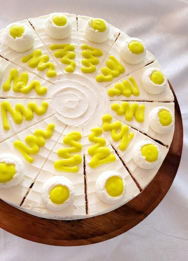 Makový dort s lemon curd