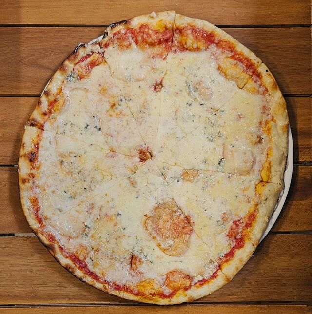 Quatrro formaggi forte