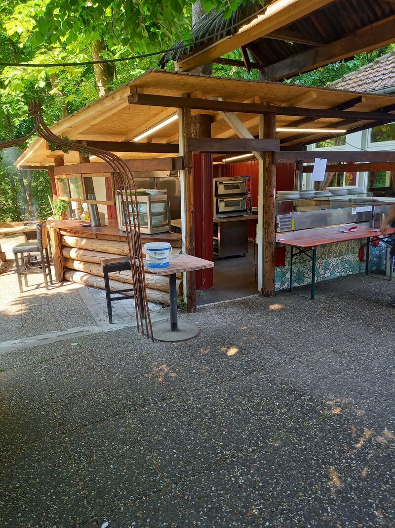 Outdoor-Kitchen