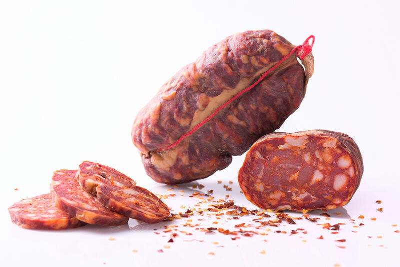 SOPPRESSATA PICCANTE TAGLIATA A PUNTA DI COLTELLO EURO 16,00 AL KILO