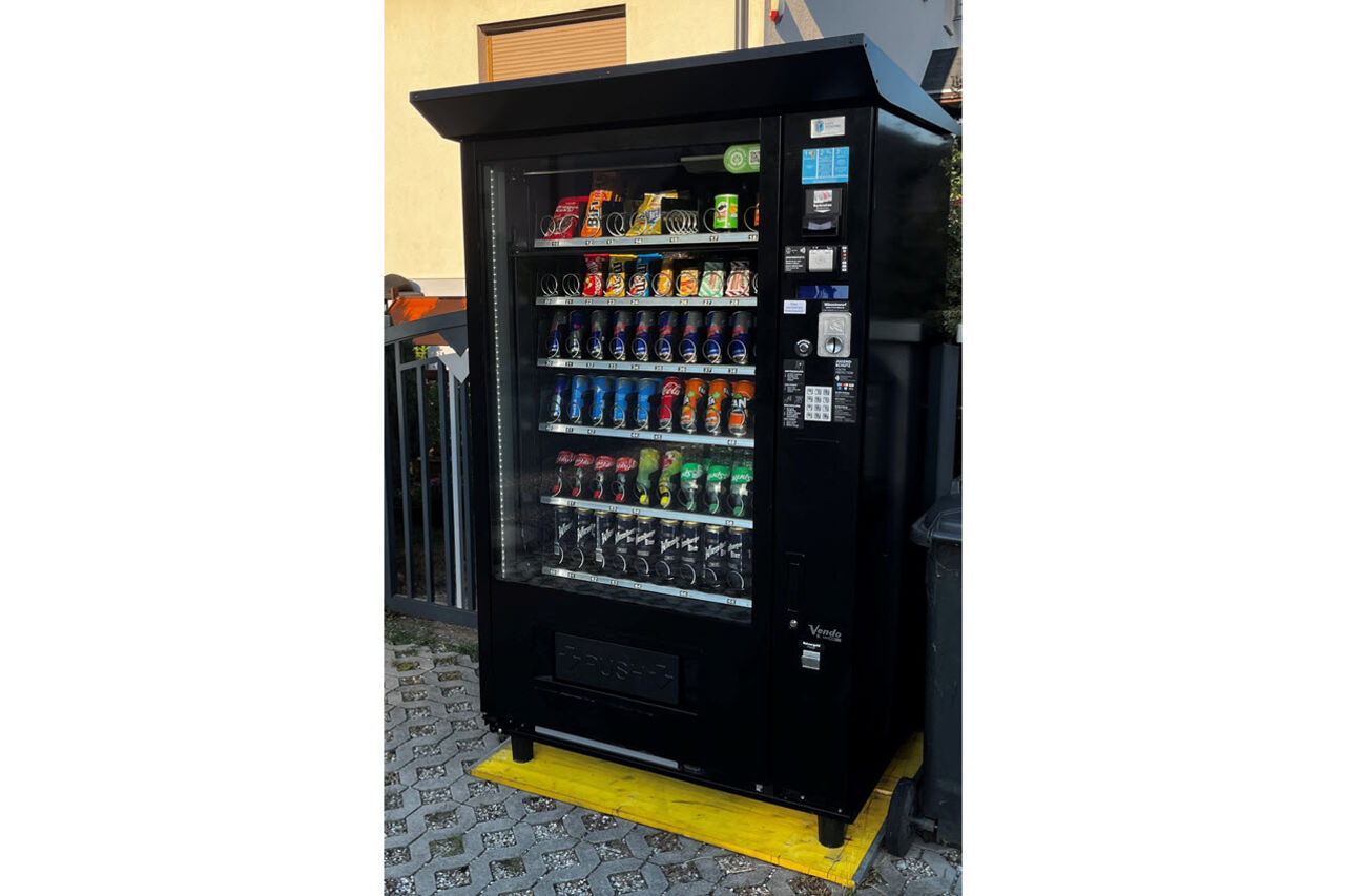 2293 Marchegg, Teichgasse 22 - Getränke & Snackautomat