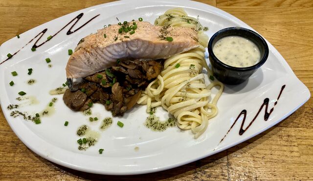 Pavé de saumon sauce aneth