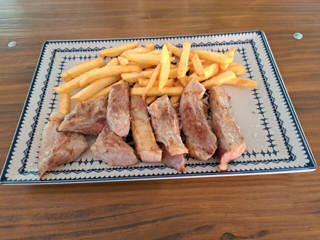 Secreto de cerdo con patatas