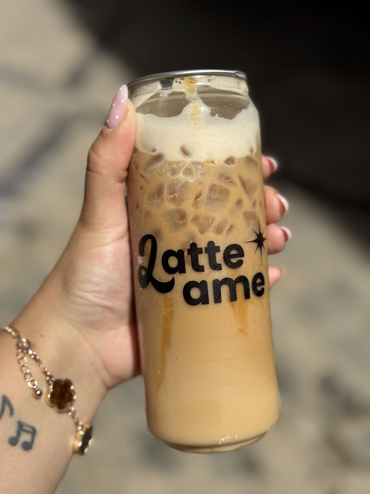 CAFÉ EN LATA VIRAL