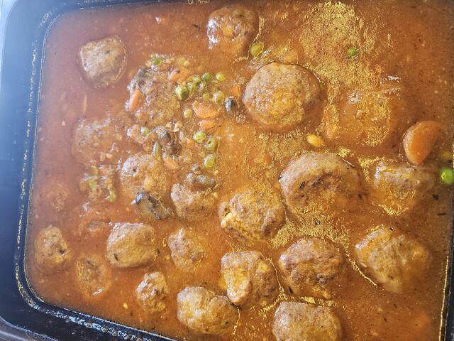 Albóndigas en su salsa