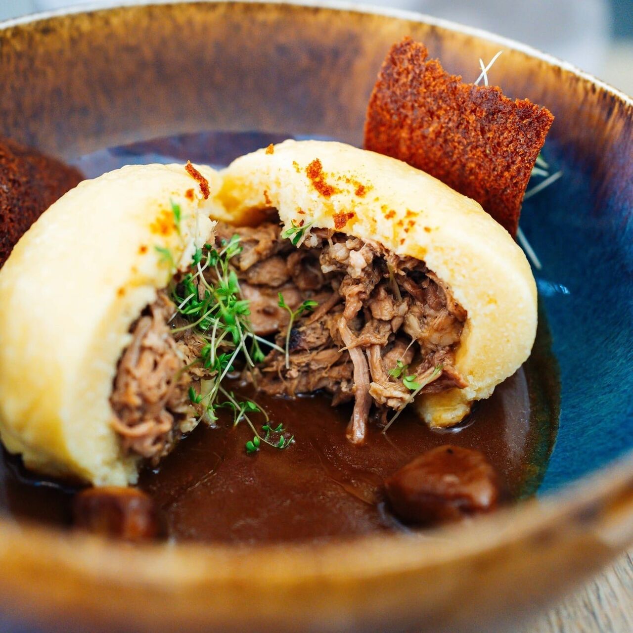 Blboun s trhaným krůtím masem / 300g / 84,-Kč