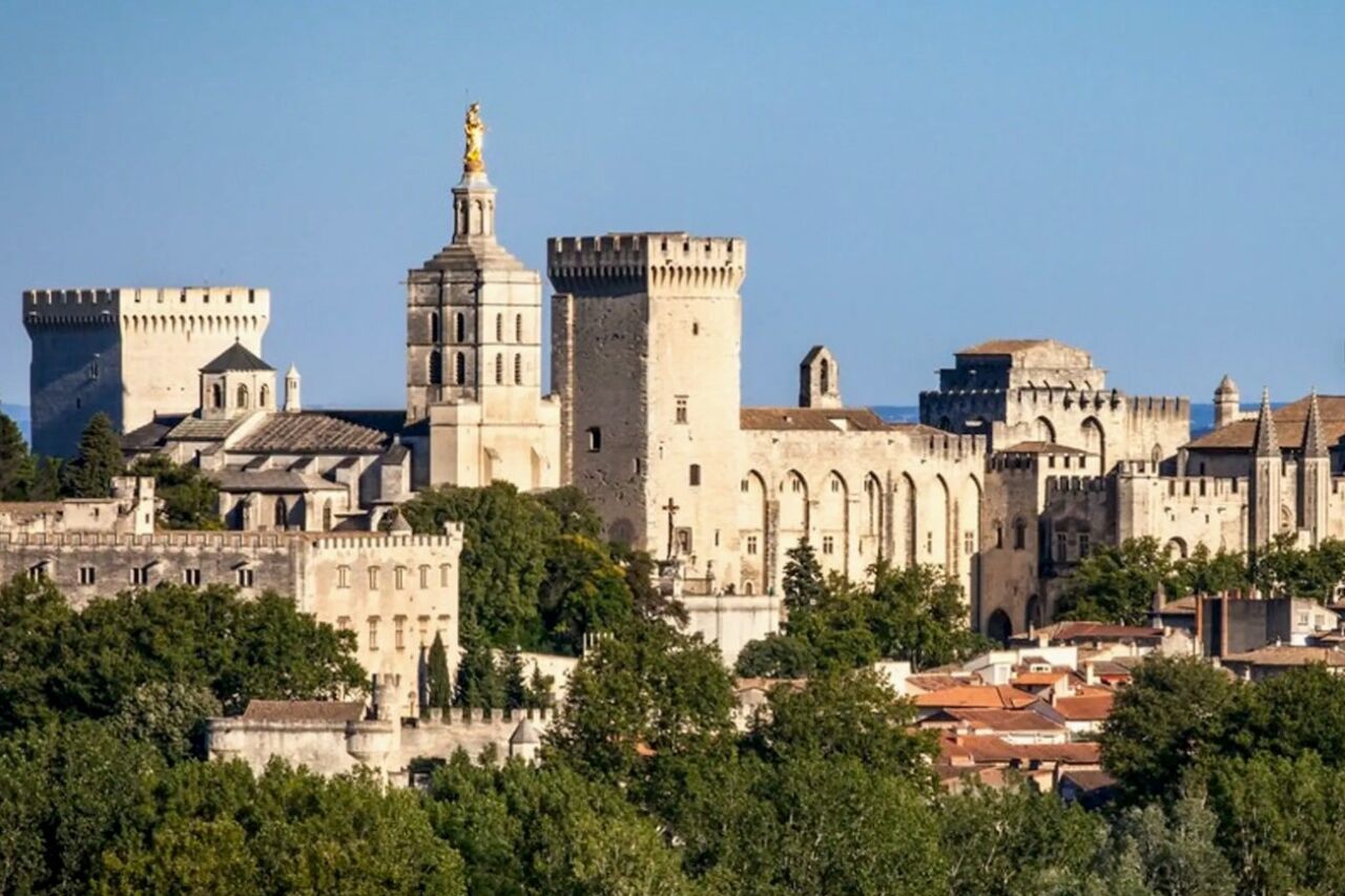 LE PALAIS DES PAPES