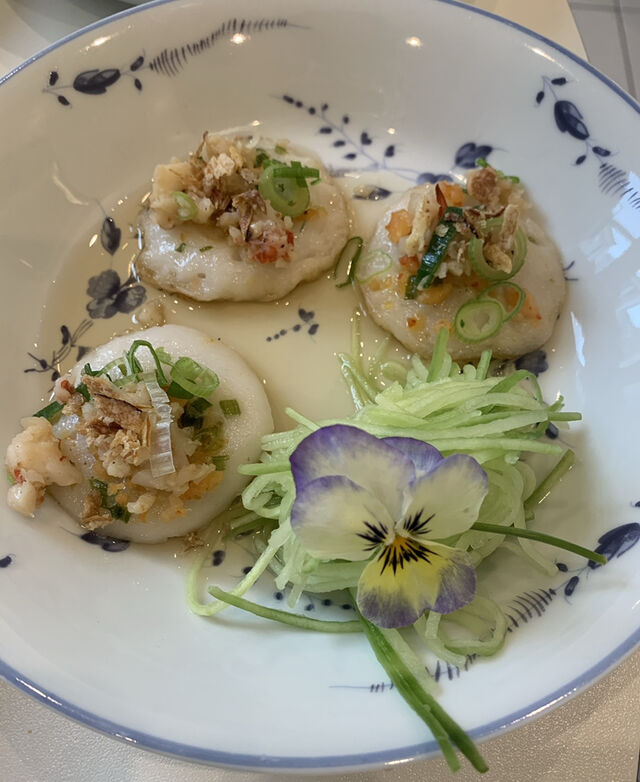 Petits Nénuphars, chapelure de crevettes 