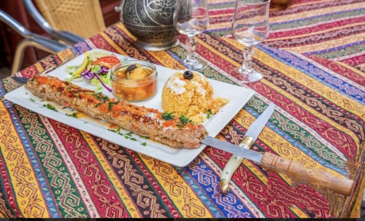 Brochette Ottoman