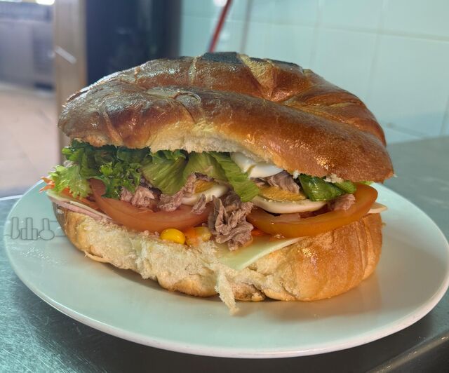 CROASANTA VEGETAL DE ATUN