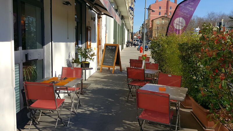 Terrasse ombragée et intimiste