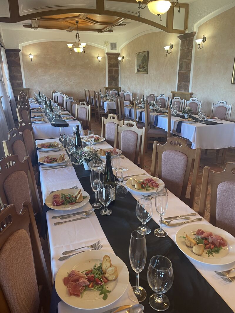 Smútočné posedenie 