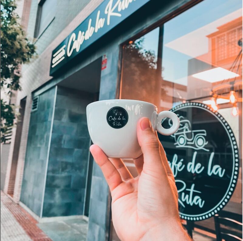 DISFRUTA DEL BUEN CAFÉ