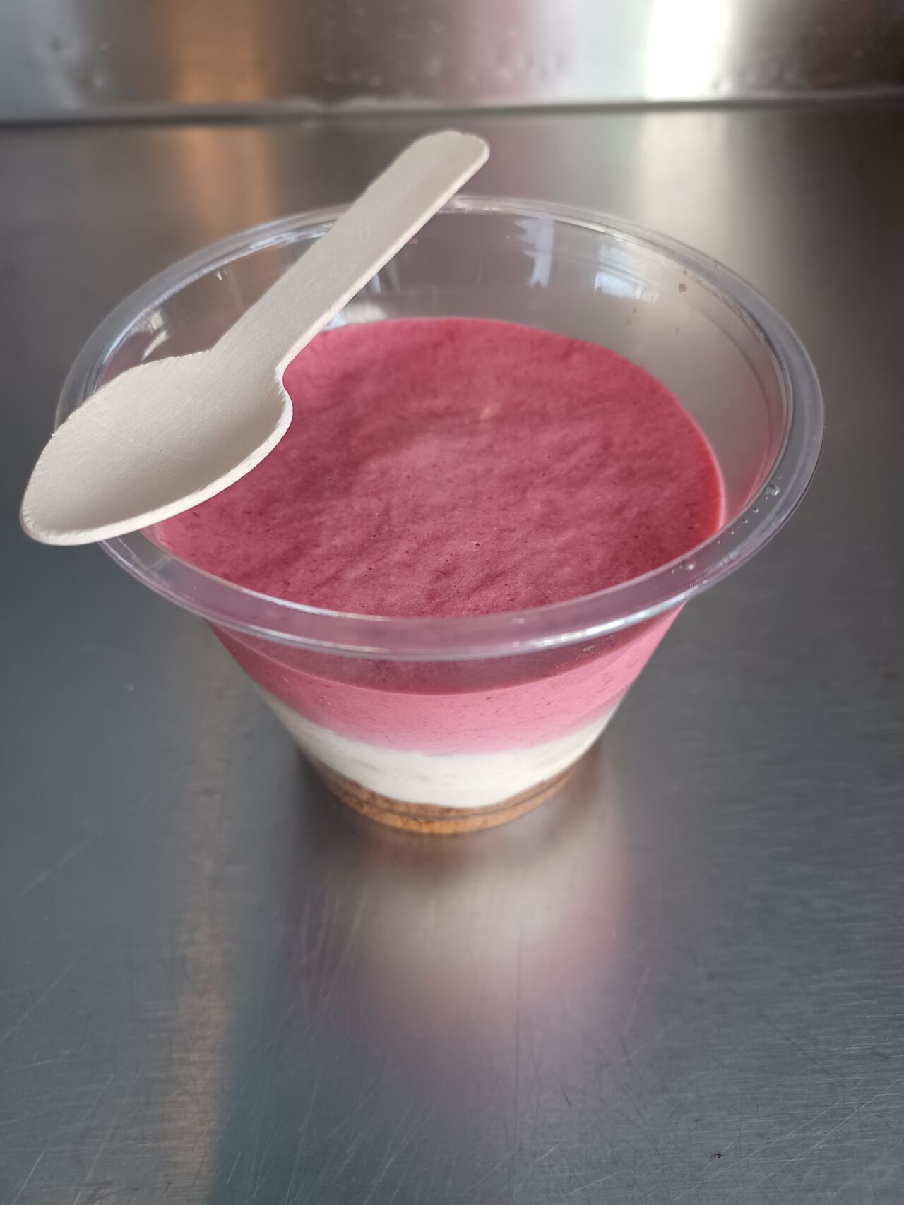 Entremet framboise nougat