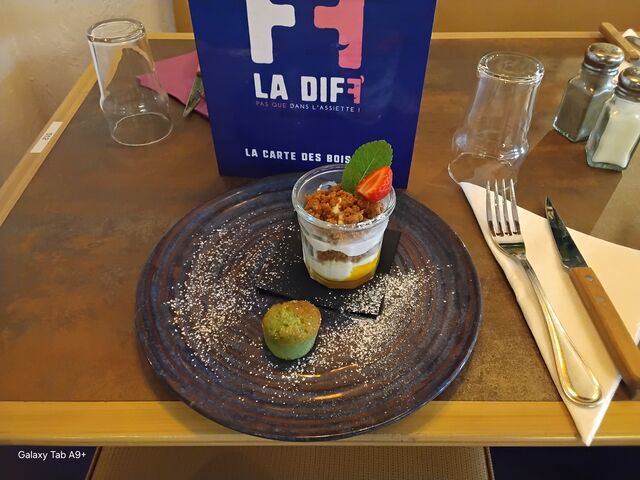 Verrine de Cheesecake a la Vanille, Biscuit Spéculos et Purée de Mangue