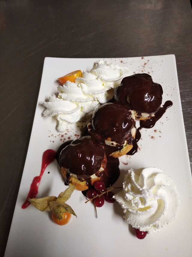 profiteroles maison coulis de chocolat bio