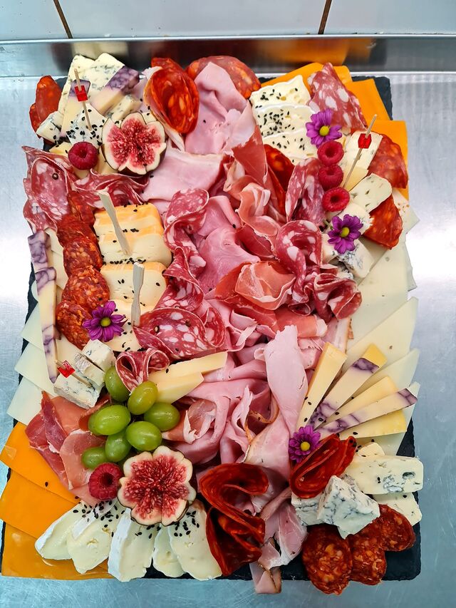 Wędliny sery premium