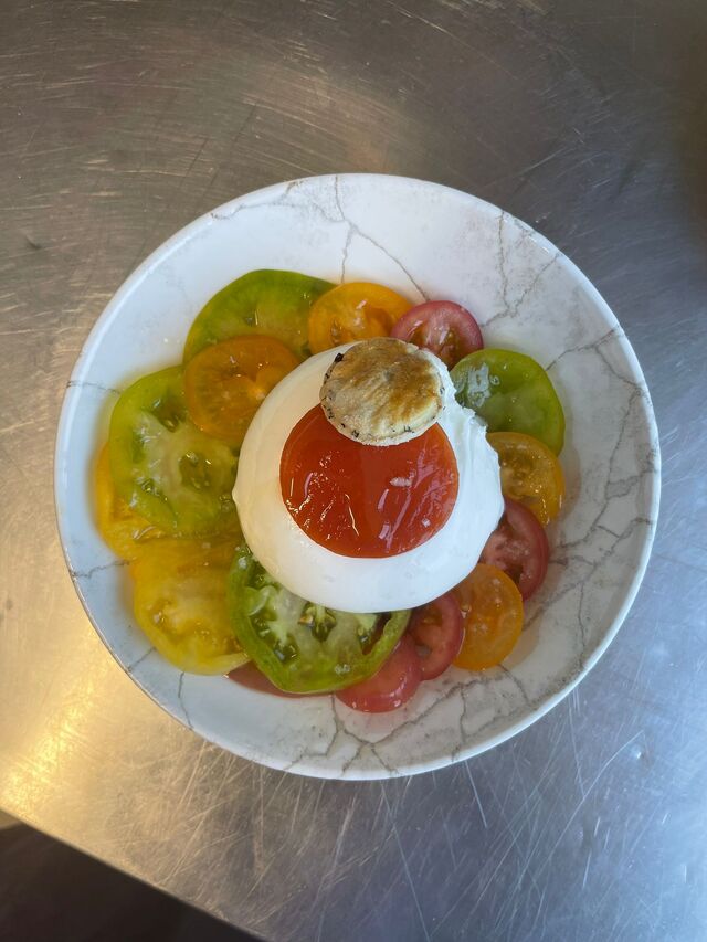 Salade de tomate et burrata di buffala