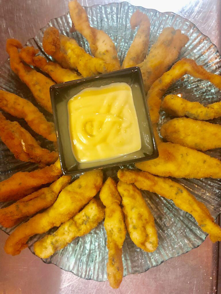 Lagrimitas de pollo
(con salsa de mostaza y miel)