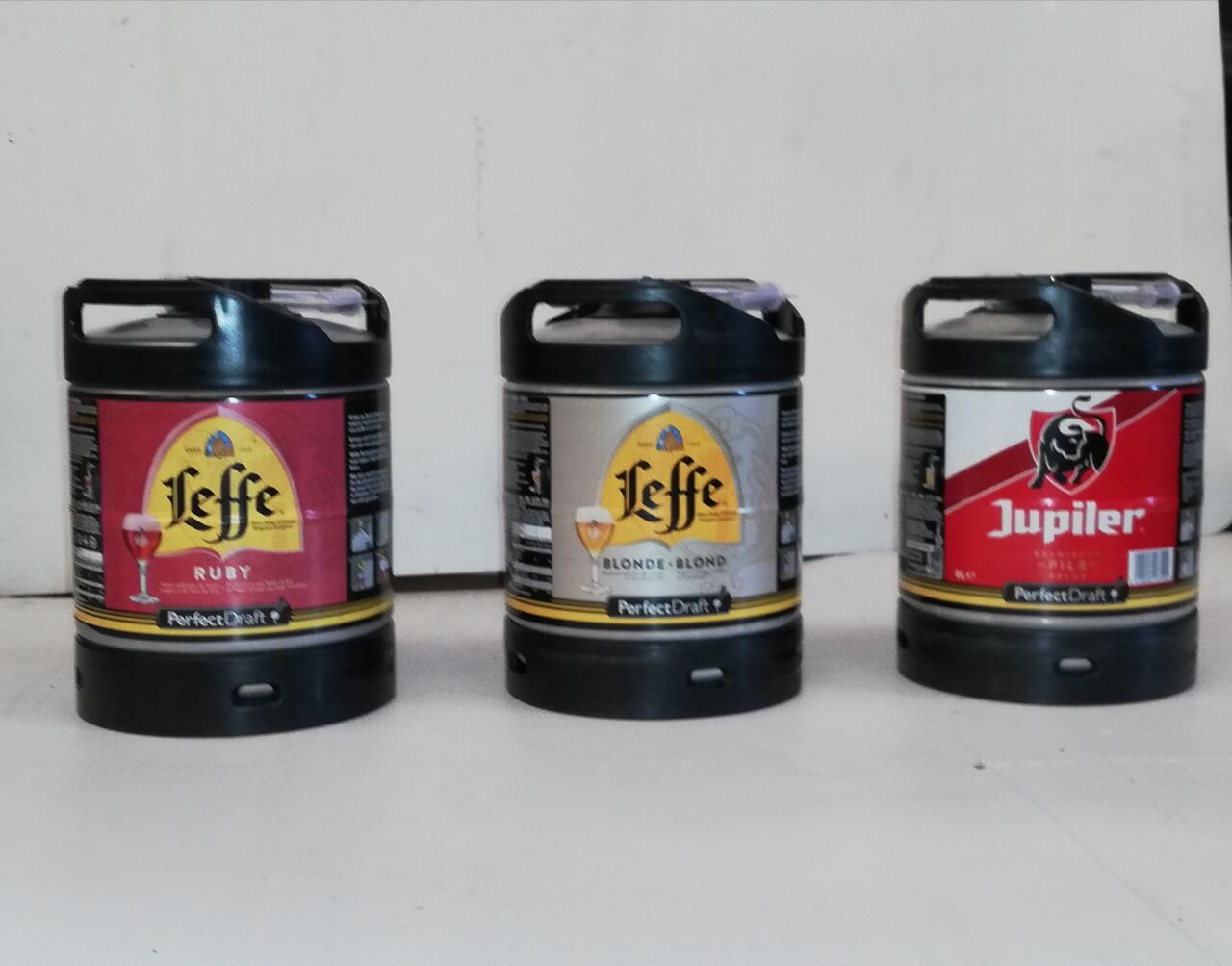 20 euros jupiler
25 euros leffe rubis
26.50 leffe blonde
