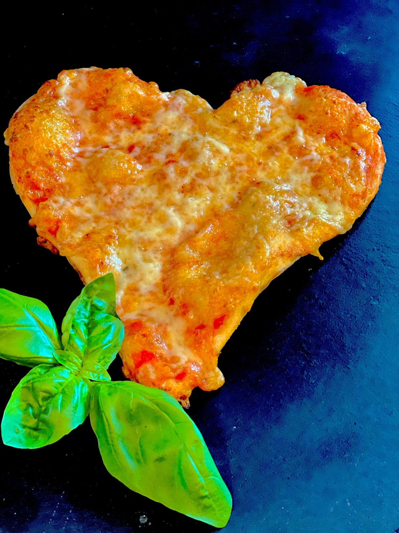 25. B Herzpizza
Ø 20cm
€3,50
Eine Zutat inklusive
Alle weiteren Zutaten + 1,50 €