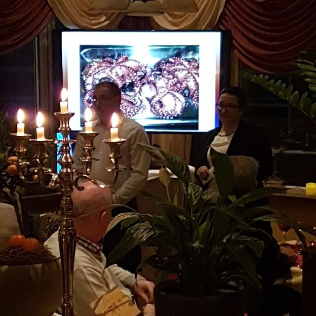 13-jährige Jubiläum möchten wir bei allen Gäste, Mitarbeitern für die erfolgreiche und
vertrauensvolle Zusammenarbeit bedanken!