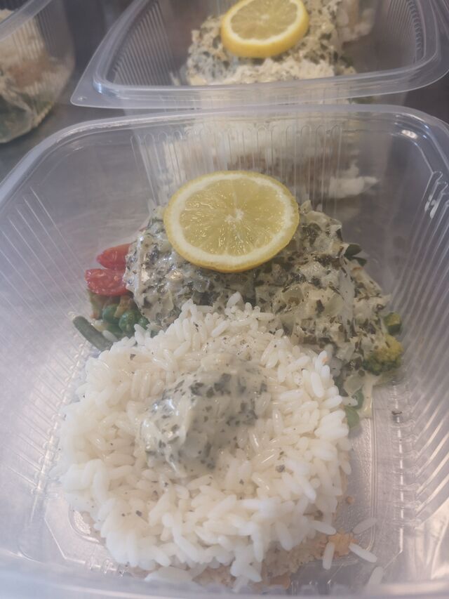 DOS DE MERLU A L'OSEILLE RIZ BAZMATI