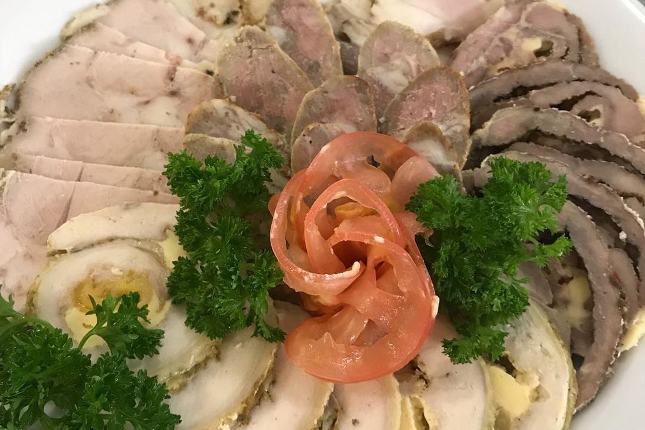 ­ ­ ­ ­ ­ ­ ­