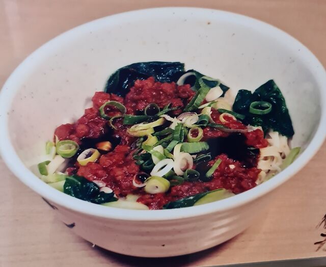 #75 Nudeln mit pikanter Fleischsosse