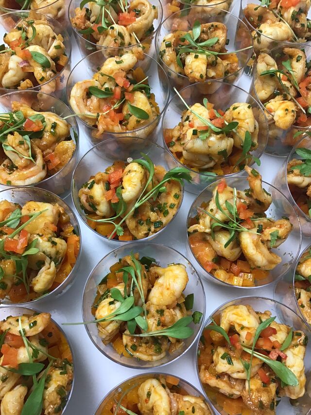 Gambas snackées, carottes glacées au poivre de Timut