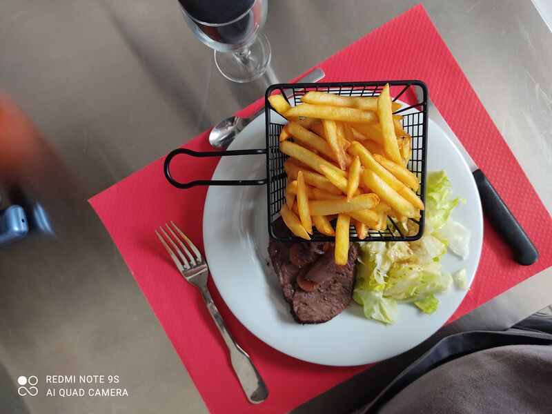 Mercredi 09 juinRôti de porc vigneron