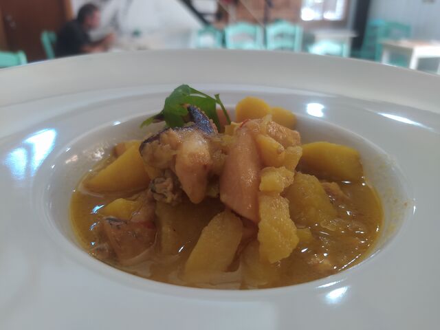 Patatas con chocos