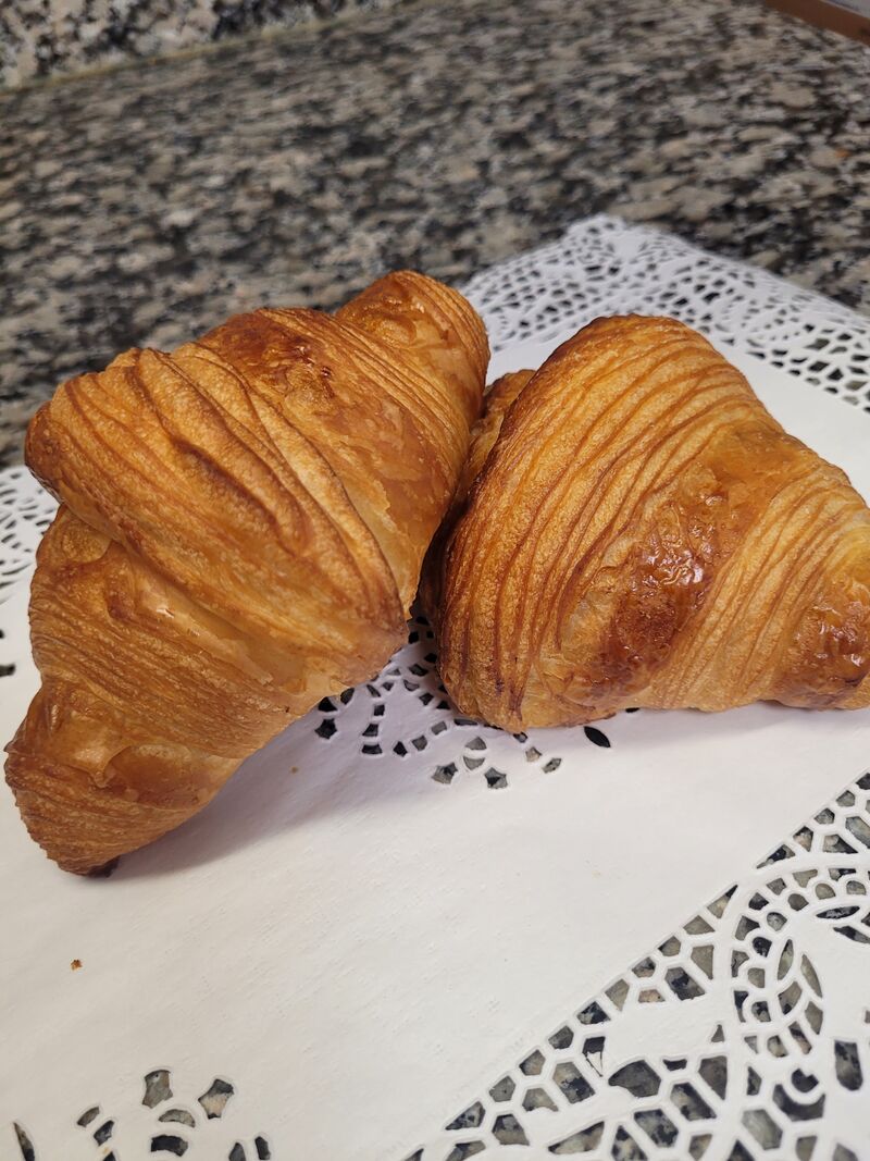 CROISSANTS beurre AOC fabriqués à la boulangerie