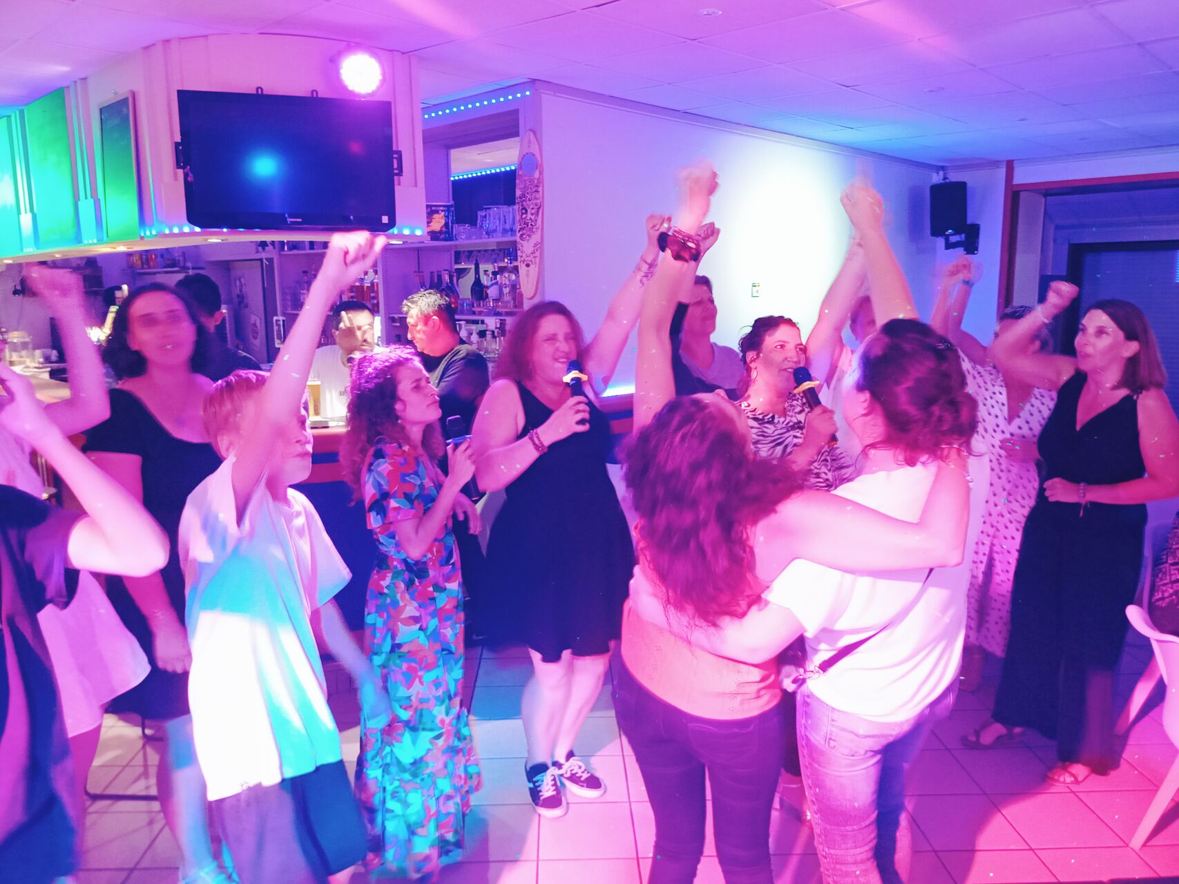 Le WARM UP bar karaoké