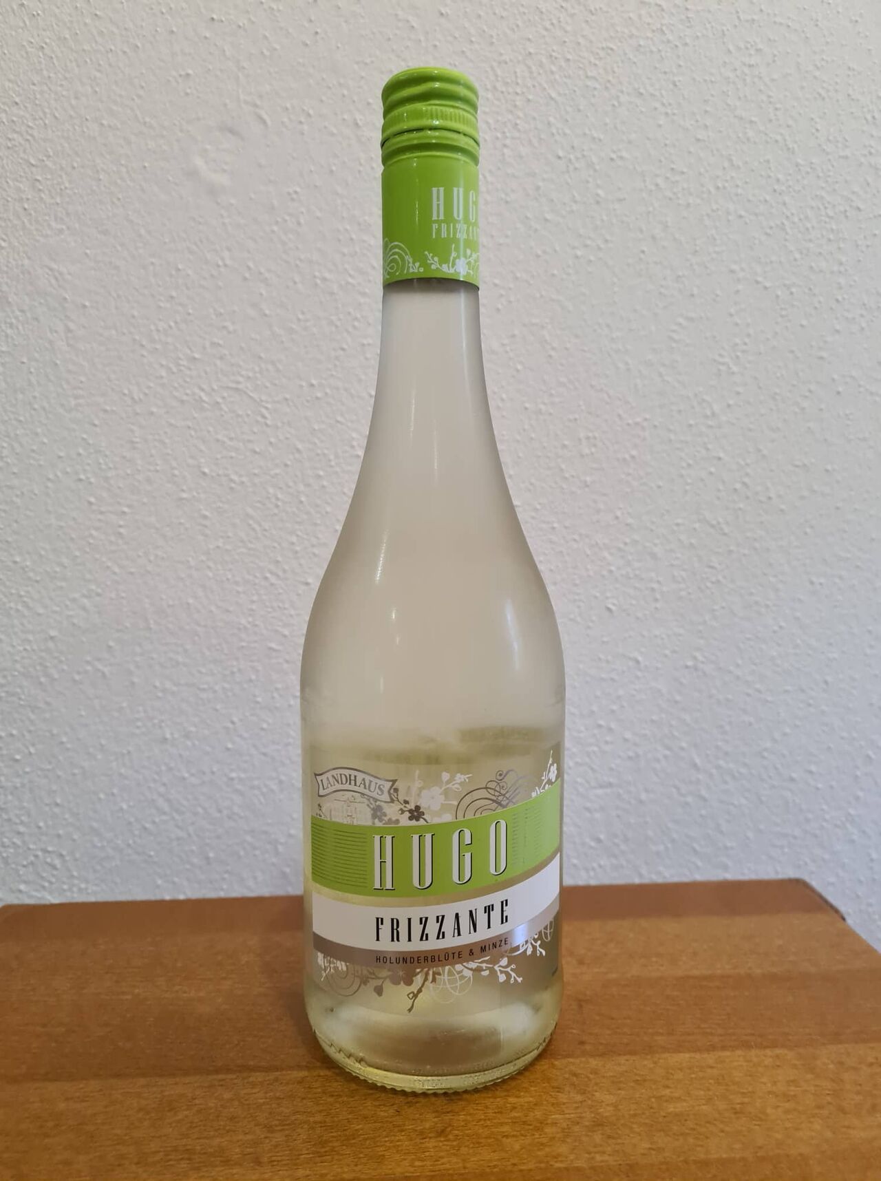 HUGO Frizzante - Aromatisierter weinhaltiger cocktail 6,9%