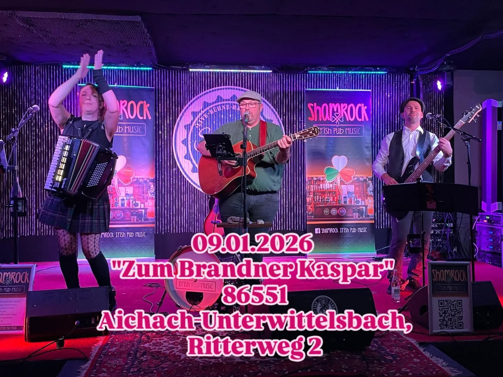 Irish Pub Music-Night mit Shamrock und Guinness vom Fass