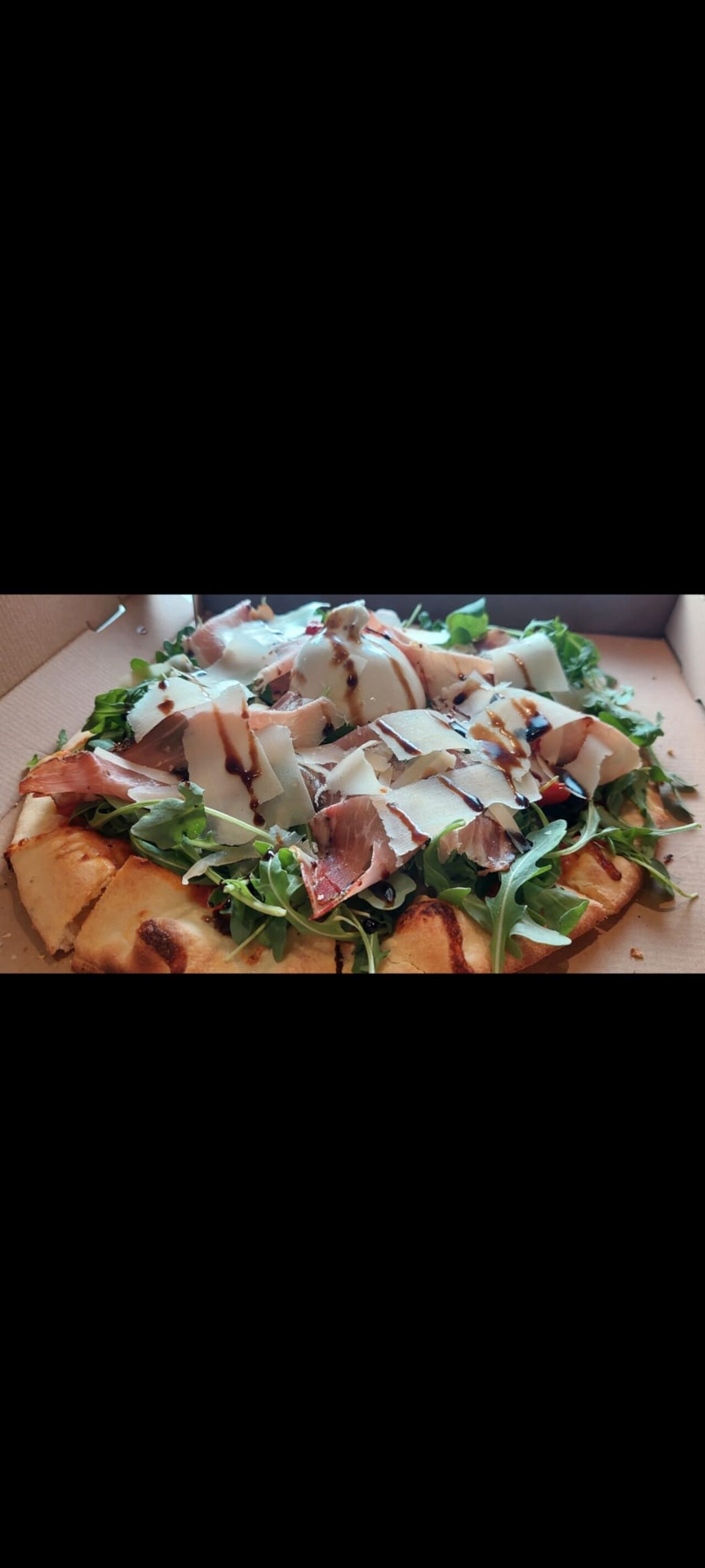 PIZZA DU MOMENT LA BURRATA