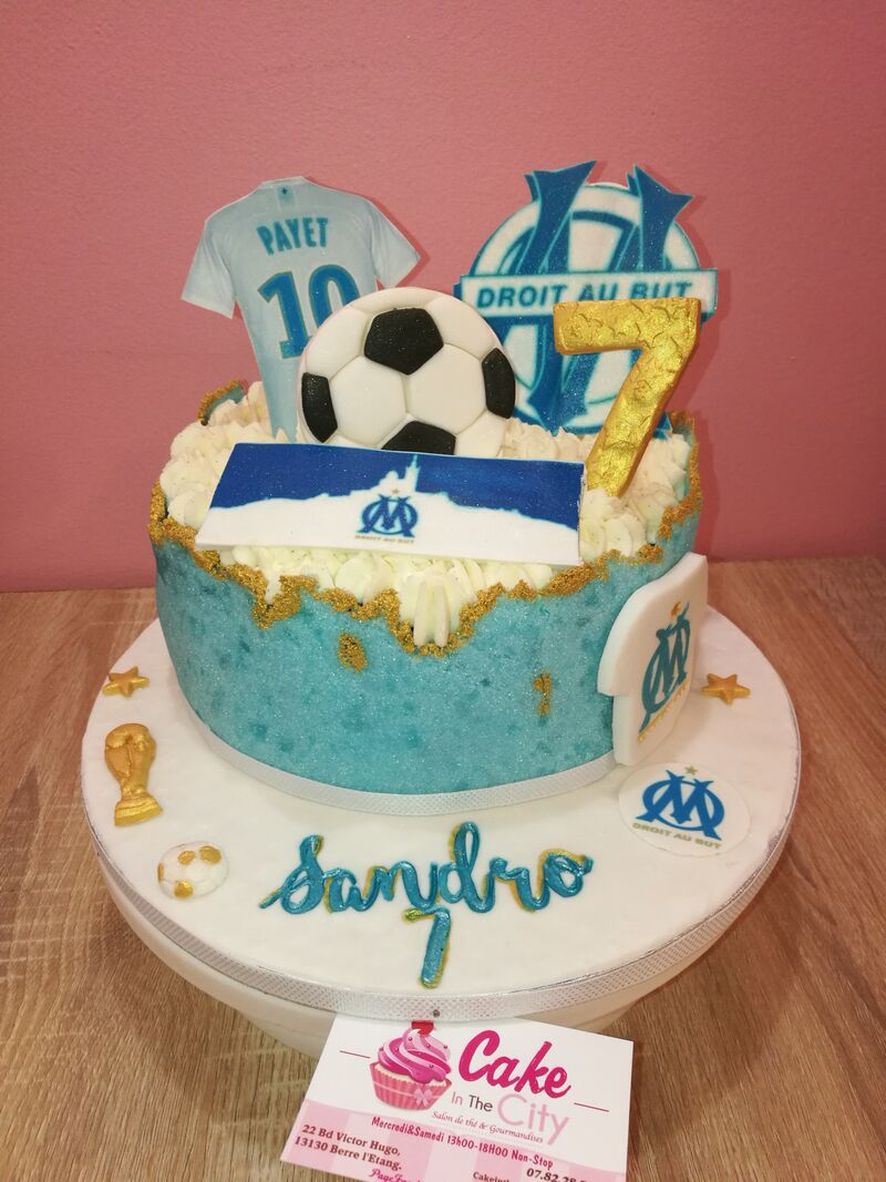 Salon De The Et Gourmandises Cake In The City Berre Berre L Etang Cafe Near Me Book Now