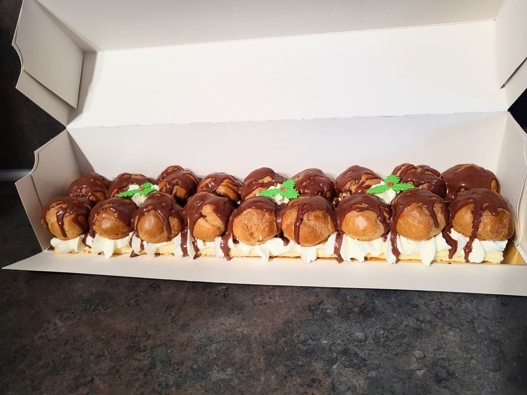 Bûche de noël façon profiteroles 