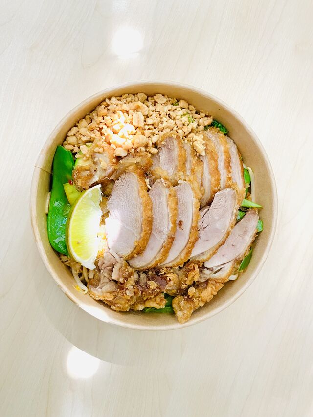 Nr.19 Pad Thai mit Ente